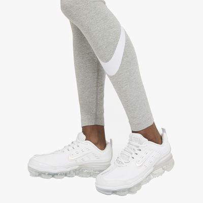 Nike Sportswear Essential