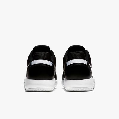 Nike Air Zoom Resistance