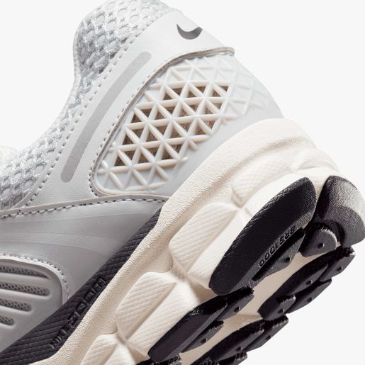 Nike Zapatos Zoom Vomero 5
