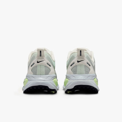 Nike Zapatillas Vomero 18