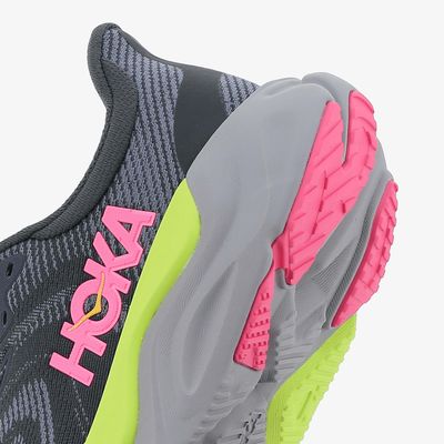 Hoka One One Arahi 8