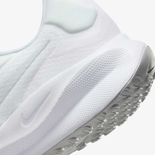 Nike Revolution 7