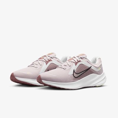 Nike Quest 5