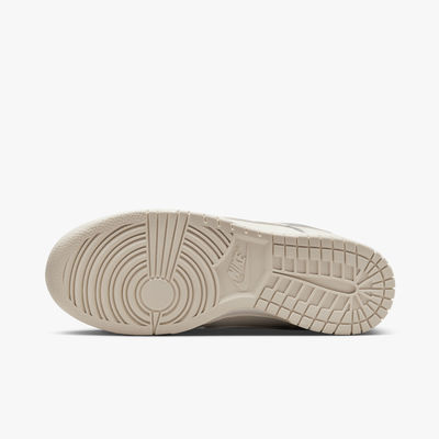 Nike Dunk Low Ess