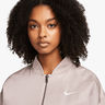 W NSW NIKE VRSTY BMBR JKT