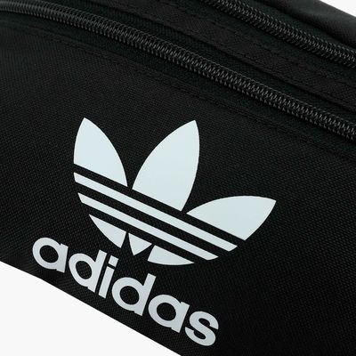 adidas Adicolor Classic