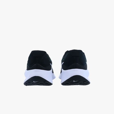 Nike Revolution 7