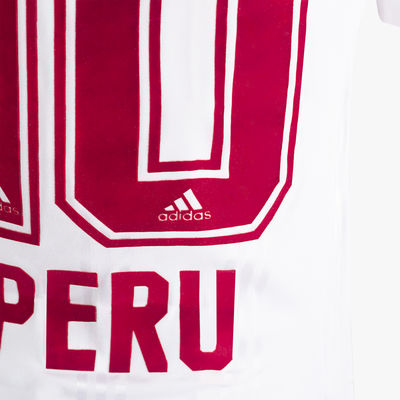 adidas Perú