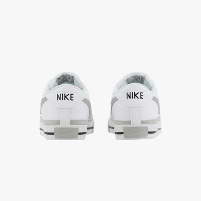 Nike Court Legacy