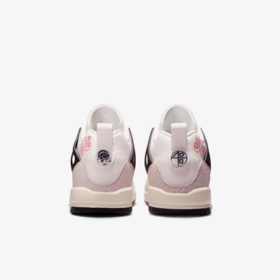 Jordan Spizike Low