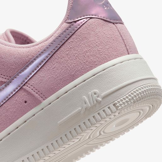 Nike Air Force 1 07 SE