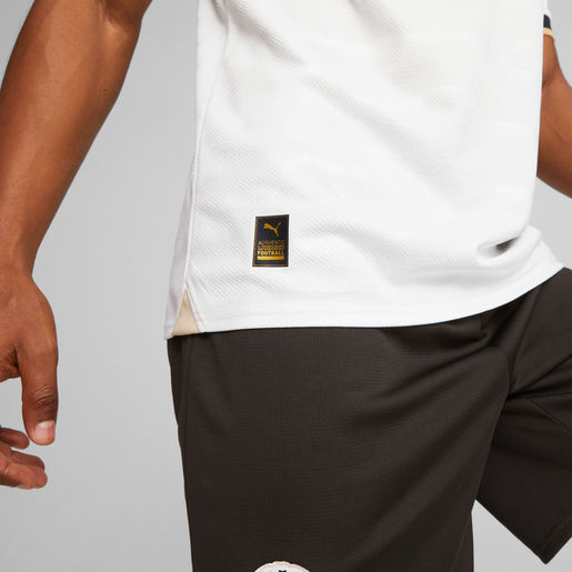 Así es la nueva camiseta del Valencia CF de la temporada 23/24