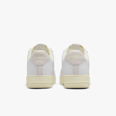Nike Air Force 1 07 LX