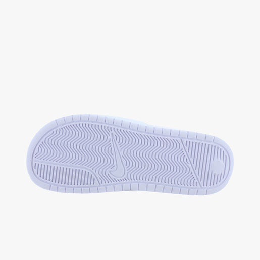 Nike Benassi