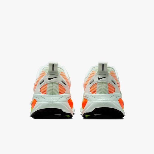 Nike Vomero 18