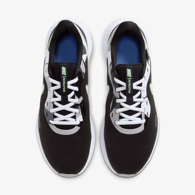 Nike Revolution 5