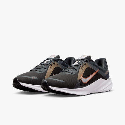 WMNS NIKE QUEST 5