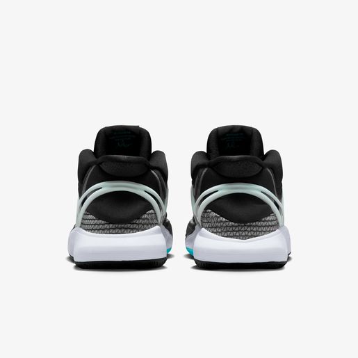 Kyrie 8 GO
