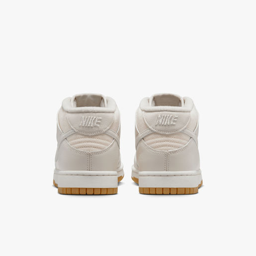 Nike Dunk Mid