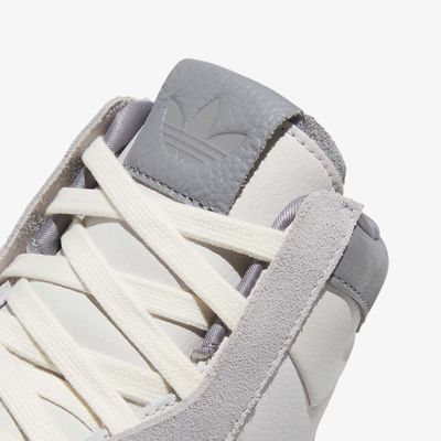 FORUM DECONSTRUCTED W