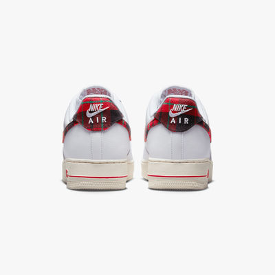 Nike Air Force 1 '07 LV8