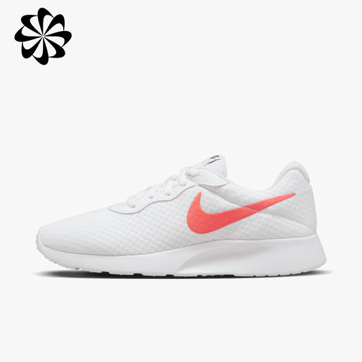 Nike Tanjun