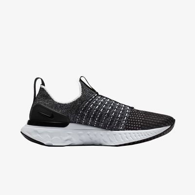Nike React Phantom Run Flyknit 2