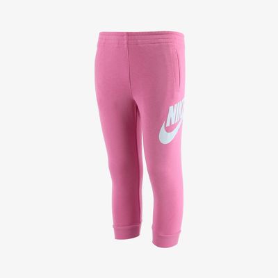 Nike Sportswear Club