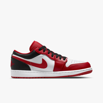 Jordan 1 Low Bulls