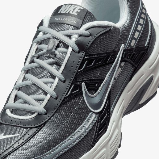 Nike Initiator