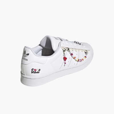 adidas Superstar
