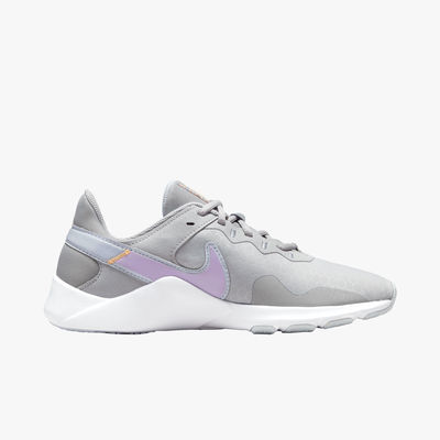 Nike Legend Essential 2