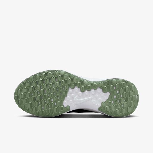 Nike Revolution 7