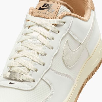 Nike Air Force 1 '07 LV8