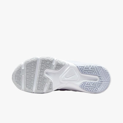 Nike Legend Essential 2