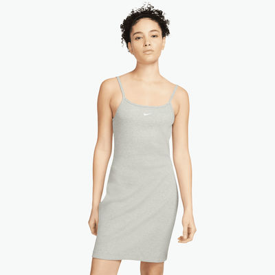 Nike Sportswear Essential