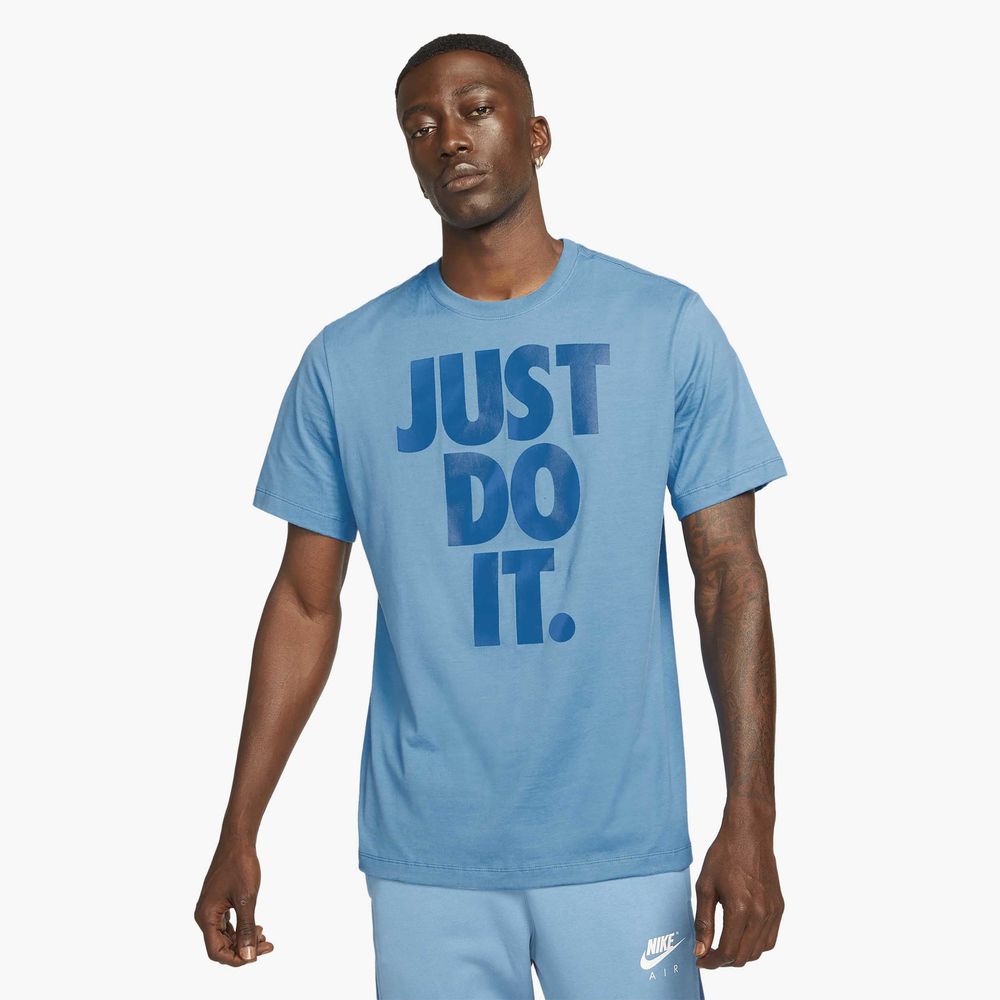 Nike Sportswear