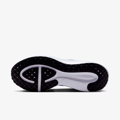 Nike Revolution 8