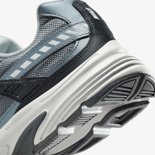 Nike Initiator