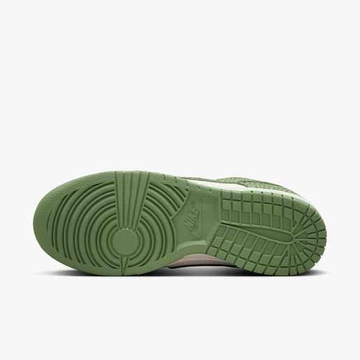 Nike Dunk Low Premium