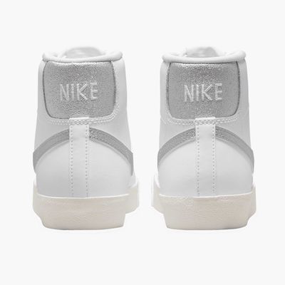 Nike Blazer Mid 77 ESS