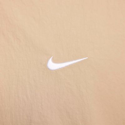Nike Sportswear Solo Swoosh