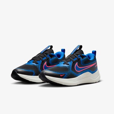Nike Cosmic Runner