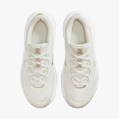 Nike Legend Essential 3 NN Premium