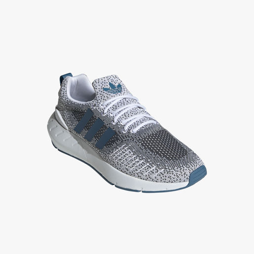 adidas Swift Run 22