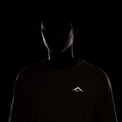 Nike Solar Chase