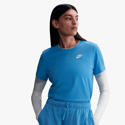 Nike Sportswear Club Essentials