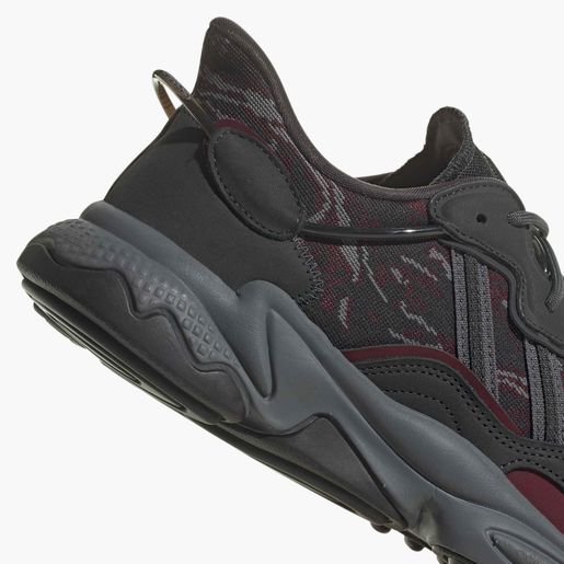 adidas OZWEEGO