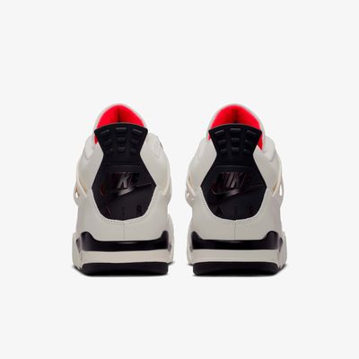 Air Jordan 4 Flight Club