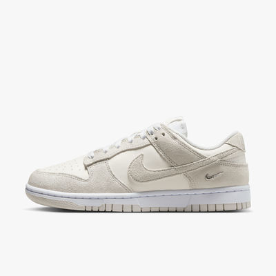 Nike Dunk Low Suede